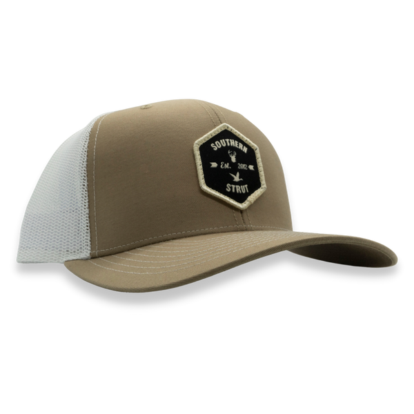Deer and duck patch trucker hat — Southern Strut
